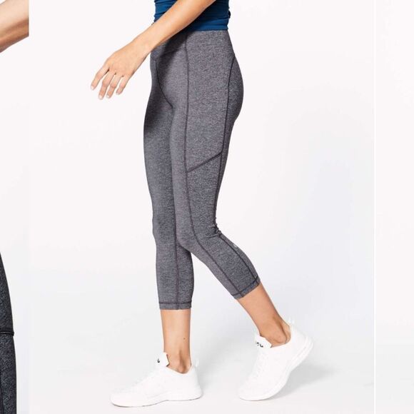 Lululemon Women’s Grey Speed Up Crop (21") Heathered Black Crop Leggings Sz 4 - Picture 2 of 8